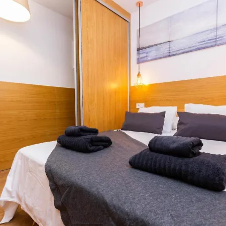 Swimsuit Friendly Holiday home *